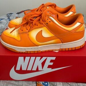 women’s dunks
